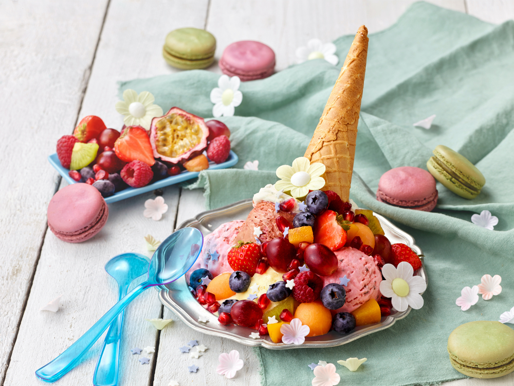 Fake Ice Eisbecher mit Früchten Food Styling